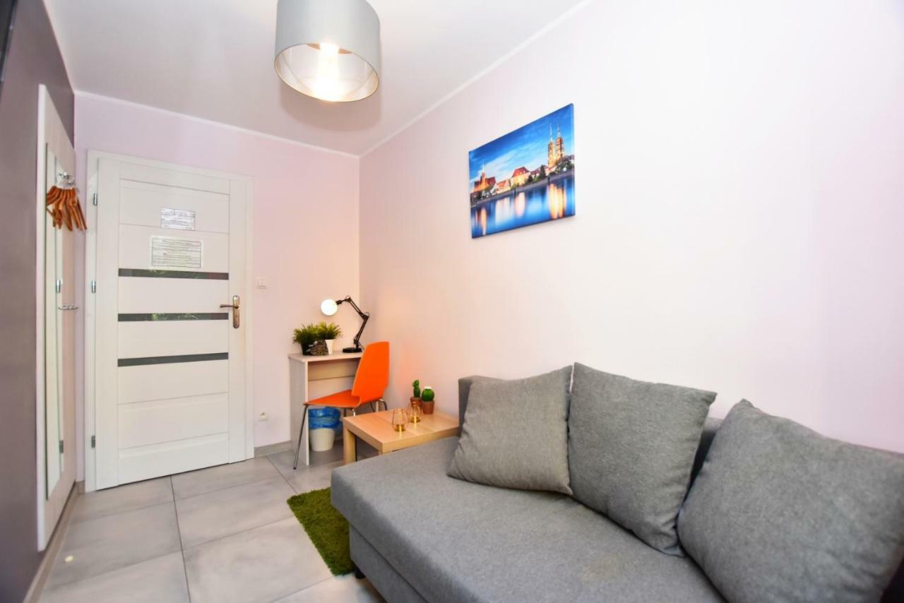 City Central Hostel Laciarska Wrocław Kültér fotó