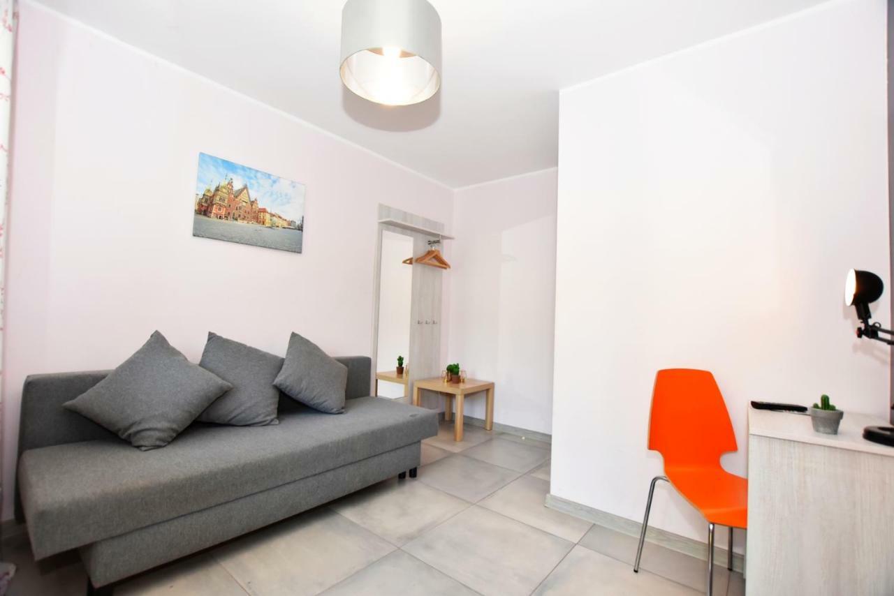 City Central Hostel Laciarska Wrocław Kültér fotó